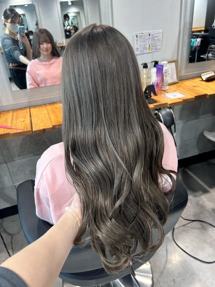 ロング ヘアカラー トリートメント ヘッドスパ レイヤーStyle 🪽菜々実のヘアスタイル