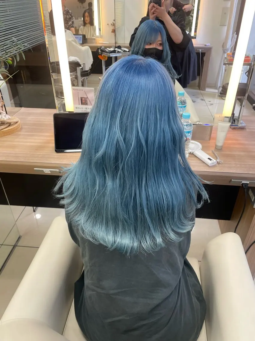 セミロング カラー ブリーチ ケアブリーチ トリートメント ハイトーン/レイヤー 似合わせ・ユキノのヘアスタイル