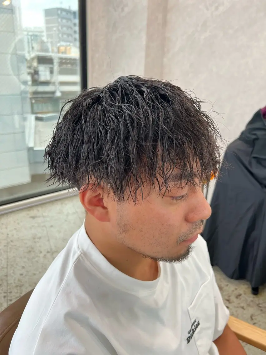 ショート パーマ メンズ マッシュ メンズパーマ 似合わせカット カット パーマ 近藤 叶大のヘアスタイル