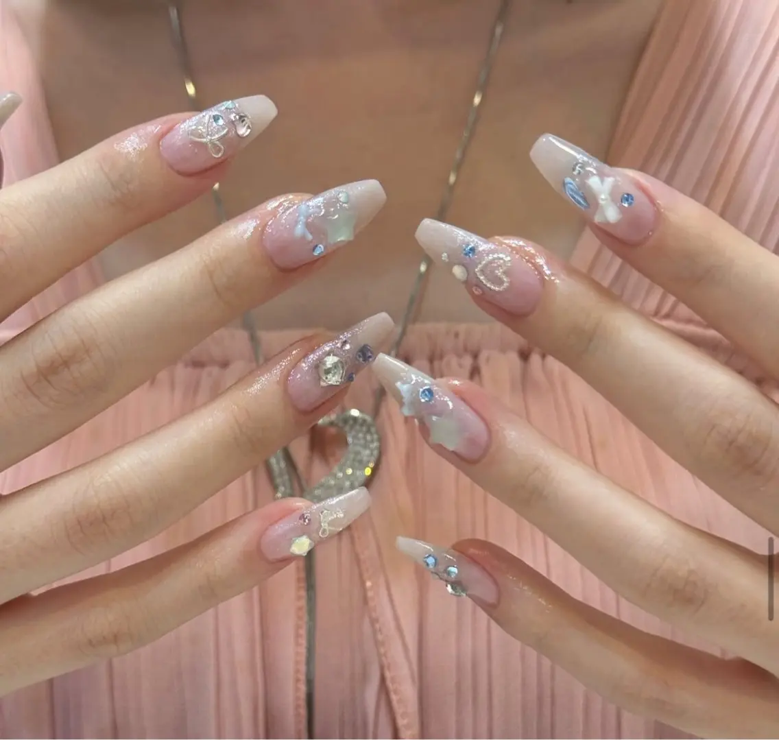 ネイル アートネイル フラワーネイル フレンチネイル ジェルネイル グラデーション Ryu Nail NekoChanのネイルデザイン