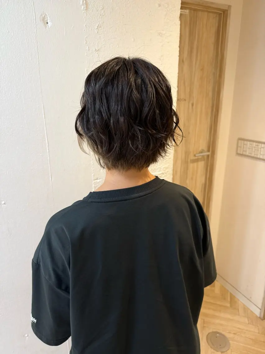 ショート ヘアセット 暖色カラー/ ストレート/くるみのヘアスタイル