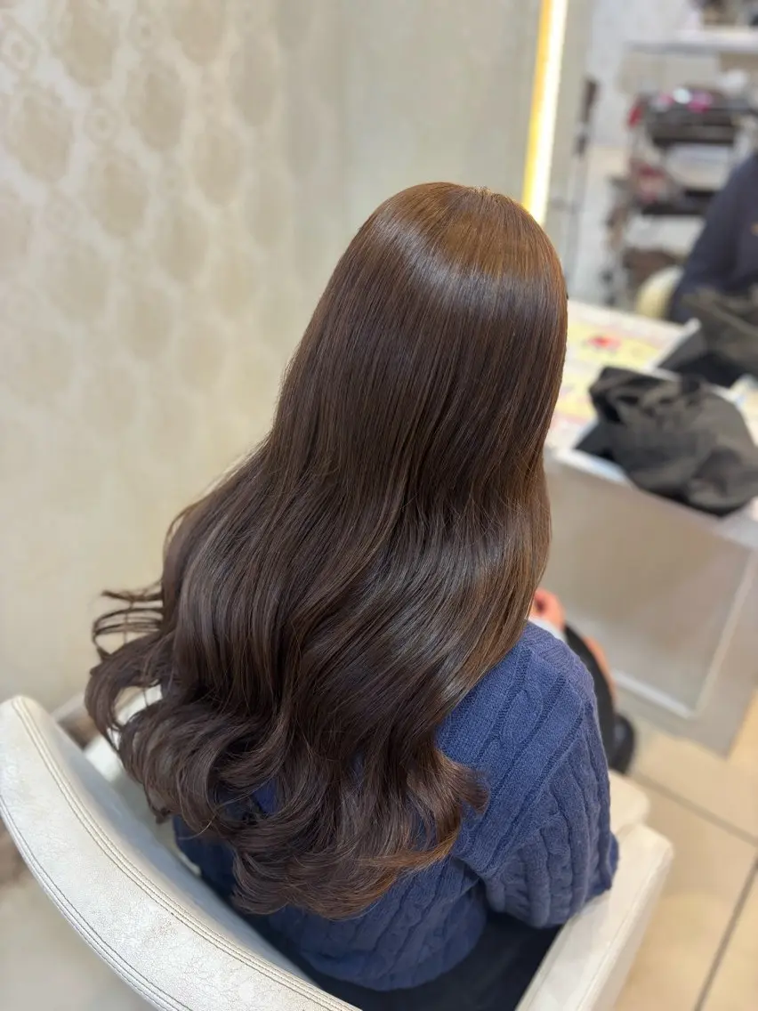 ロング カラー ベージュカラー カット ヘアカラー トリートメント はらだ すずのヘアスタイル