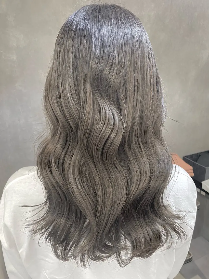 セミロング quill クイル　ツボイタクマのヘアスタイル