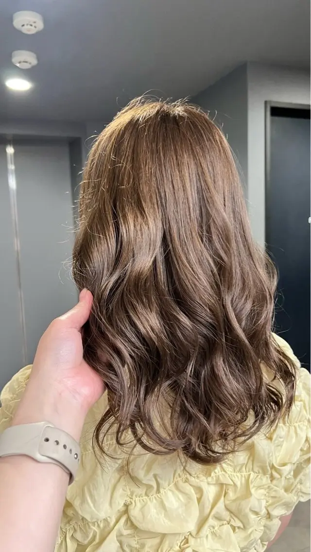 カラー 楠 彩乃のヘアスタイル