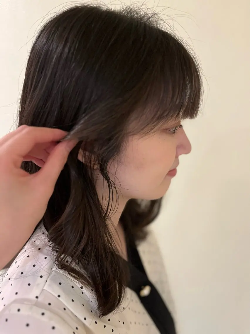 ミディアム ヘアアレンジ 顔周りカット カット トリートメント 西川 舞彩のヘアスタイル