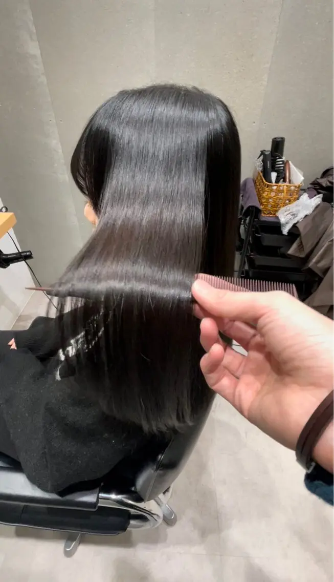 ロング カラー イルミナカラー ロング トリートメント 髪質改善ヘアケア 艶髪特化/上田のヘアスタイル