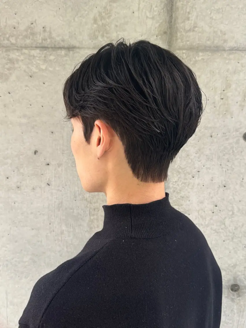 ショート パーマ 韓国風ヘア レイヤーカット シースルーバング ショートヘア ウルフカット メンズ特化酒井翔太 /メンズカット/名駅のヘアスタイル