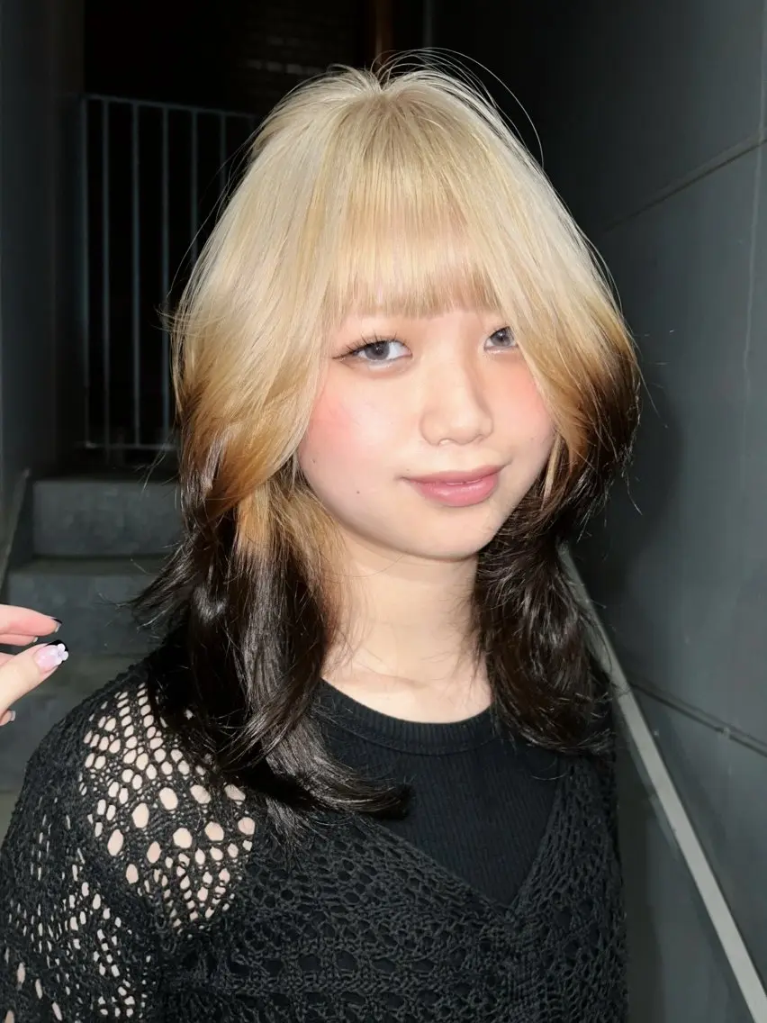 セミロング カラー ブロンド デザインカラー ハイトーンカラー 🪽デザインカラー/ ブリーチ/陽向🪽のヘアスタイル