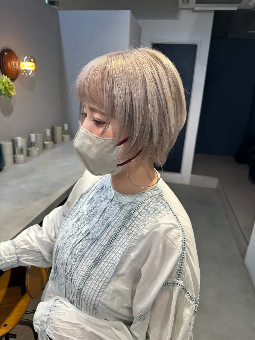 ショート カラー カット ヘアカラー トリートメント 🌟ハイライト/ハイ トーン🌟MIKIのヘアスタイル