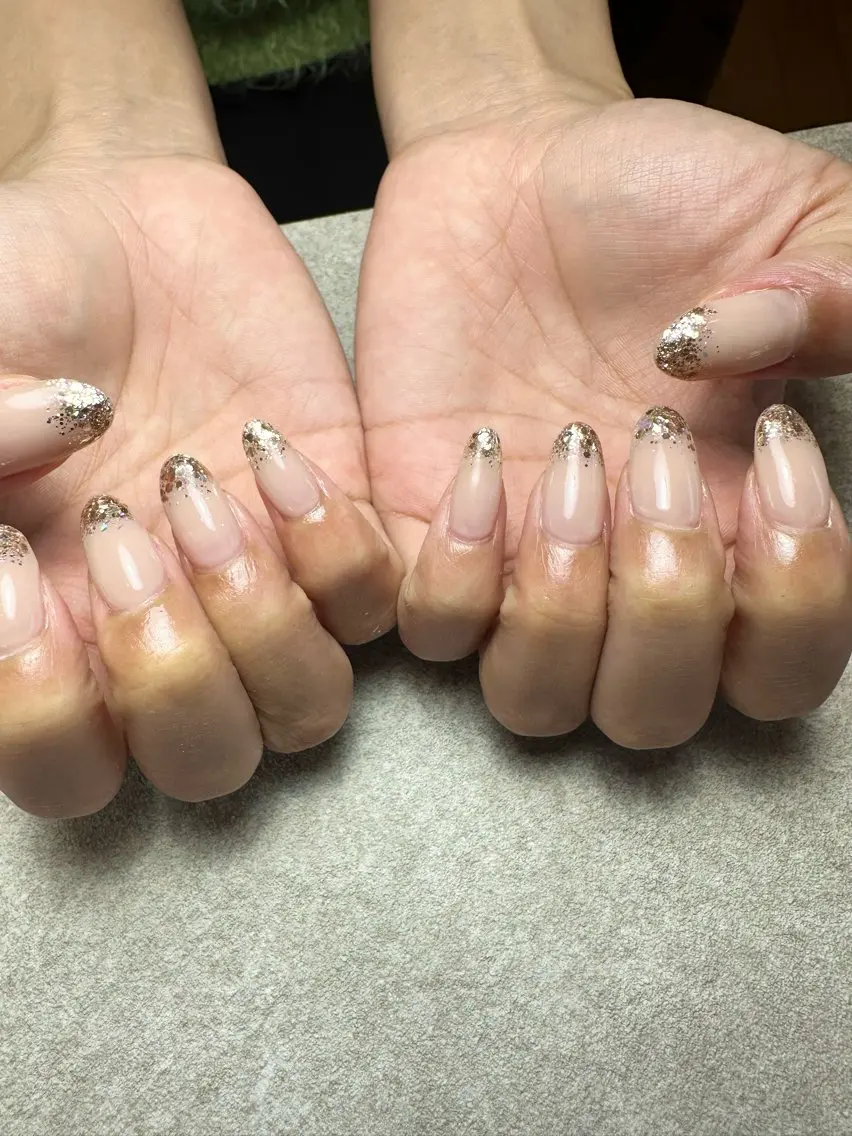 ネイル グラデーション ラメ(グリッター) ラメグラデーション nailroom Anmie.のネイルデザイン