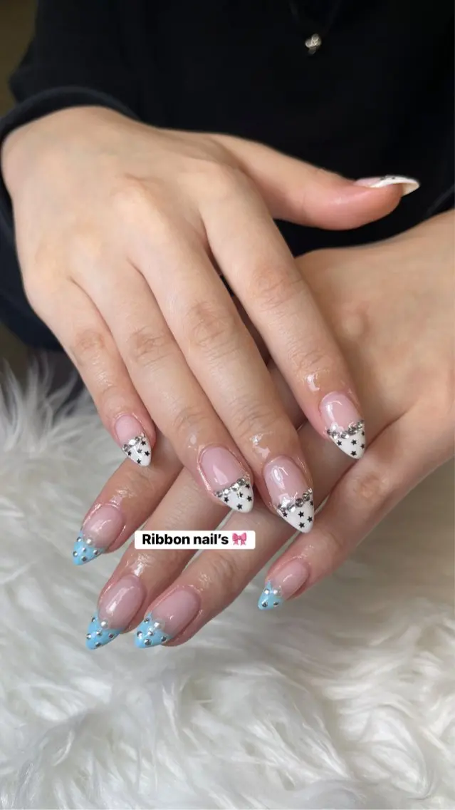 ネイル フレンチネイル ジェルネイル マグネットネイル 持ち込み ニュアンスネイル NiJi Nailsのネイルデザイン