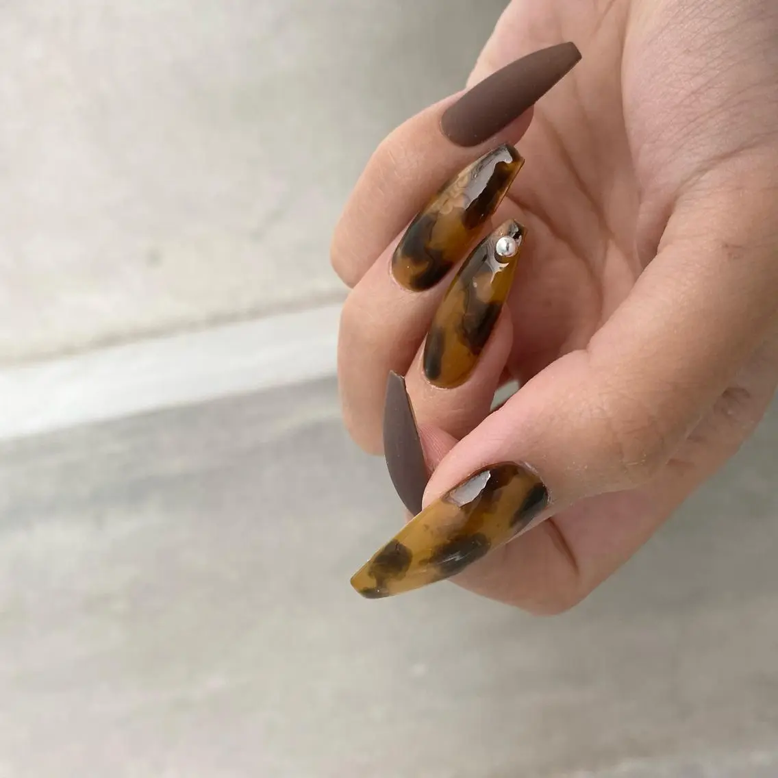 ネイル Ray. ／綺麗目ニュアンスのネイルデザイン