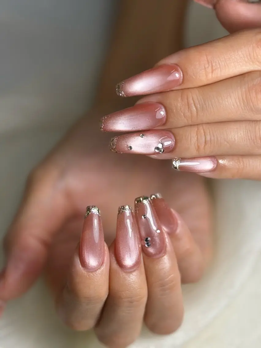 ネイル チークネイル ドット フットネイル フレンチネイル グラデーション ハンドネイル MIU. もちネイルサロンのネイルデザイン