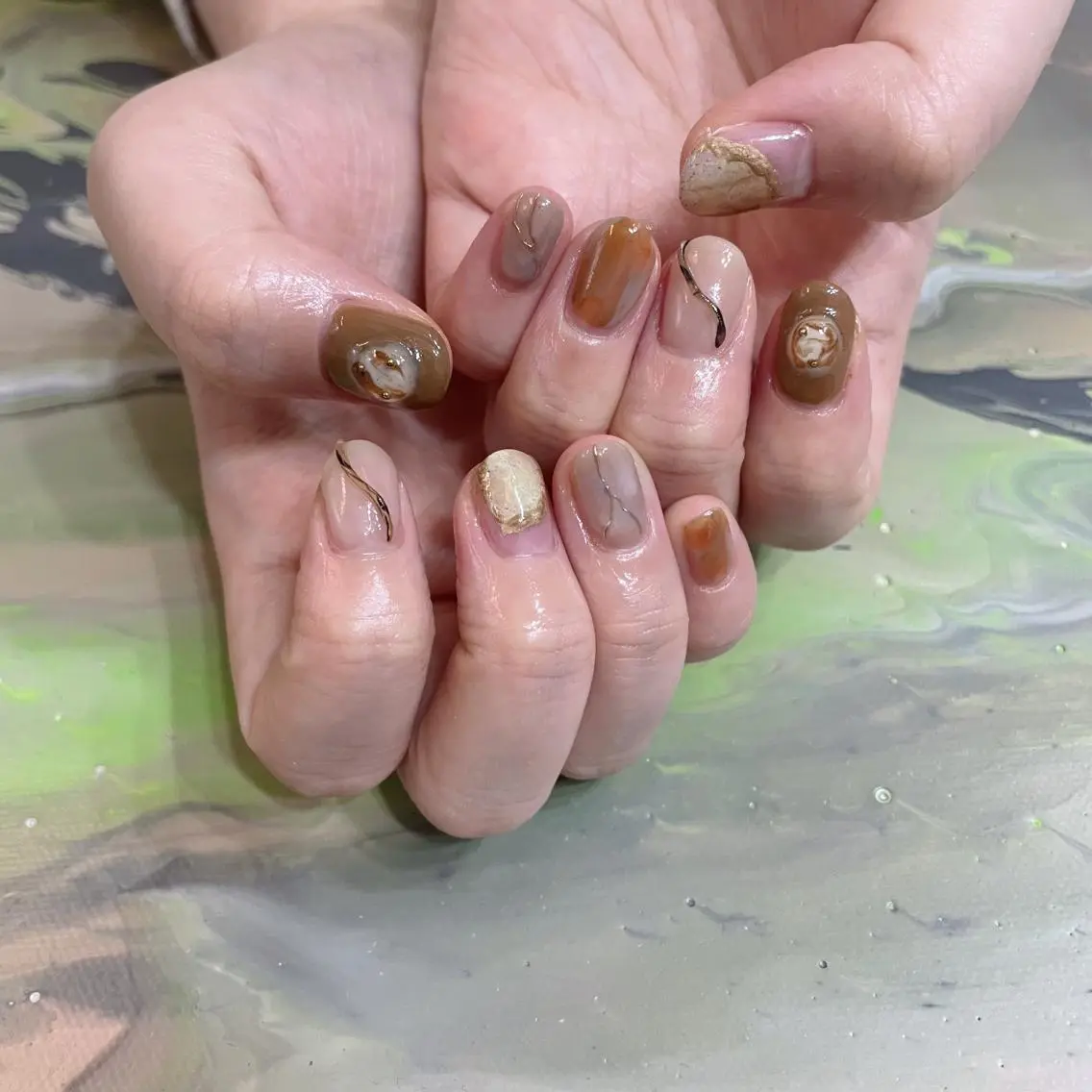 ネイル ハンドネイル VOLLMOND nailのネイルデザイン