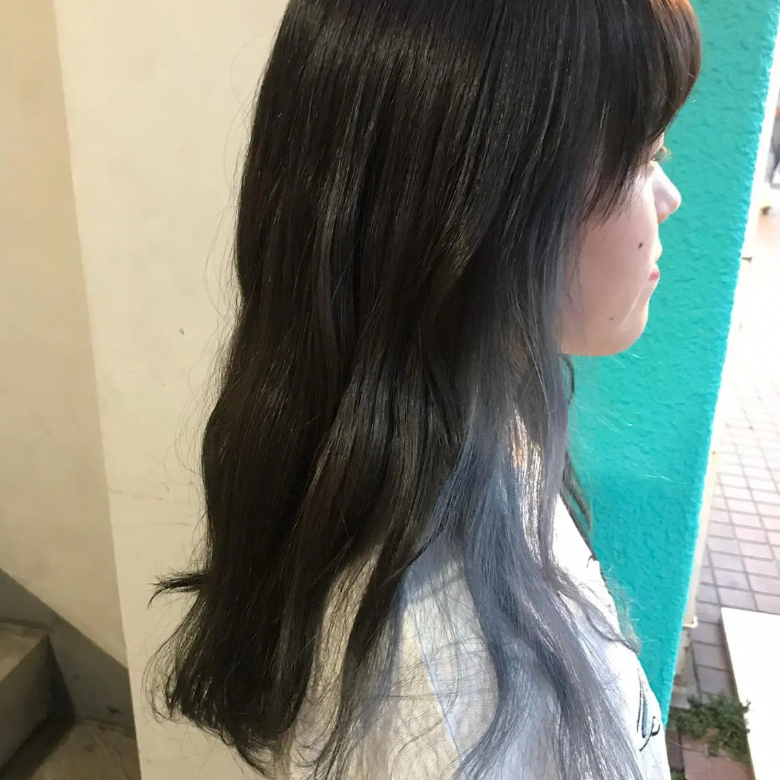 ロング アッシュ 平山 愛理のヘアスタイル