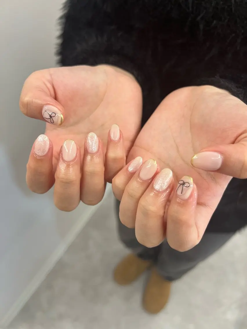 ネイル フレンチネイル ジェルネイル ゴールド マグネットネイル ニュアンスネイル ハンドネイル ハンドケア Bana_ Nailのネイルデザイン