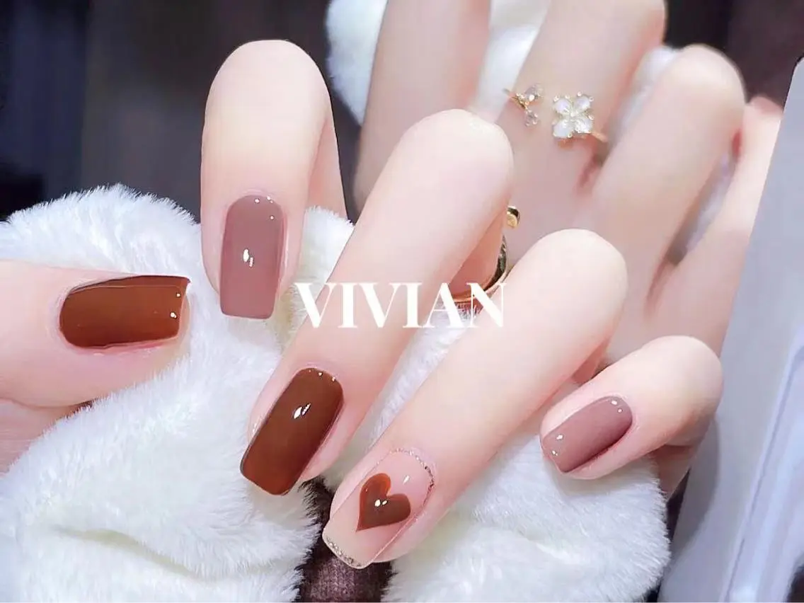ネイル ハンドネイル VIVIAN リサのネイルデザイン