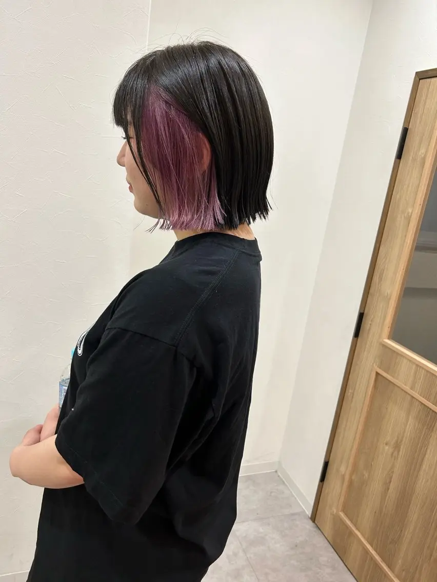 ショート カラー 切りっぱなしボブ インナーカラー ラベンダーカラー ピンクカラー ピンクラベンダー カット ヘアカラー ボブ/ハイトーン 福生Radix 下田のヘアスタイル