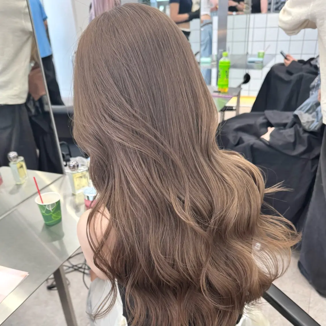 【ハイトーン】リタッチカラー＋Aujua3ステップトリートメントの写真