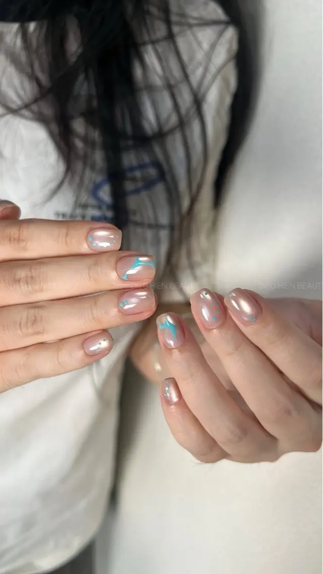 ネイル アートネイル チークネイル 氷ネイル・うるうるネイル 韓国ネイル マグネットネイル ハンドネイル NAILS168 新大久保店のネイルデザイン