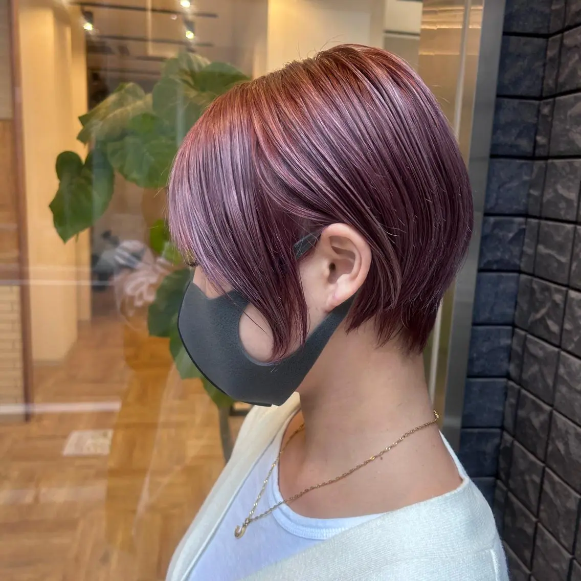 ショート カラー ブリーチ 舟橋 りんかのヘアスタイル