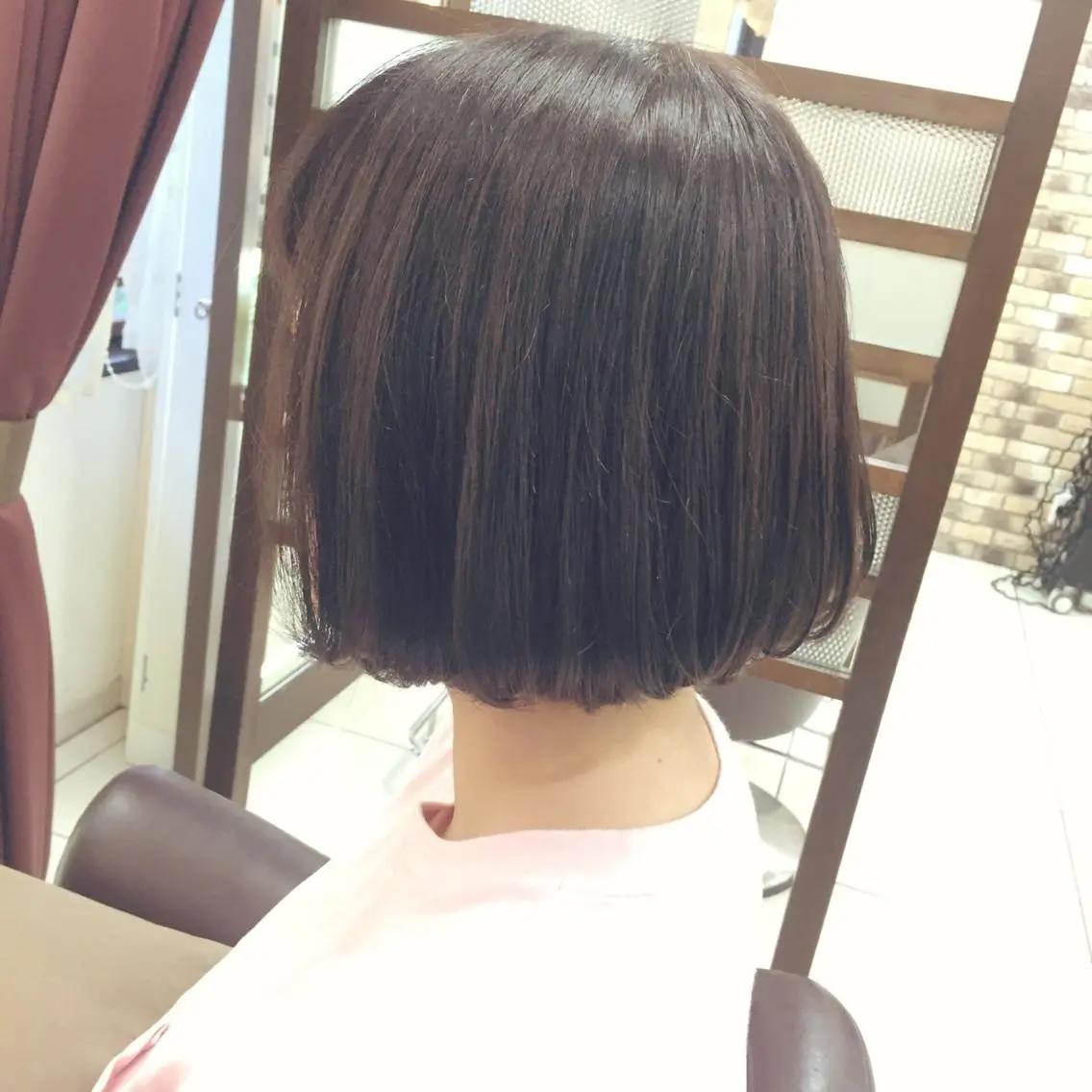 ショート カラー アッシュ ボブ 大平 美沙のヘアスタイル