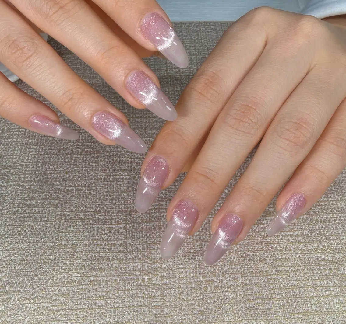 ネイル ハンドネイル Betty nail サロンのネイルデザイン