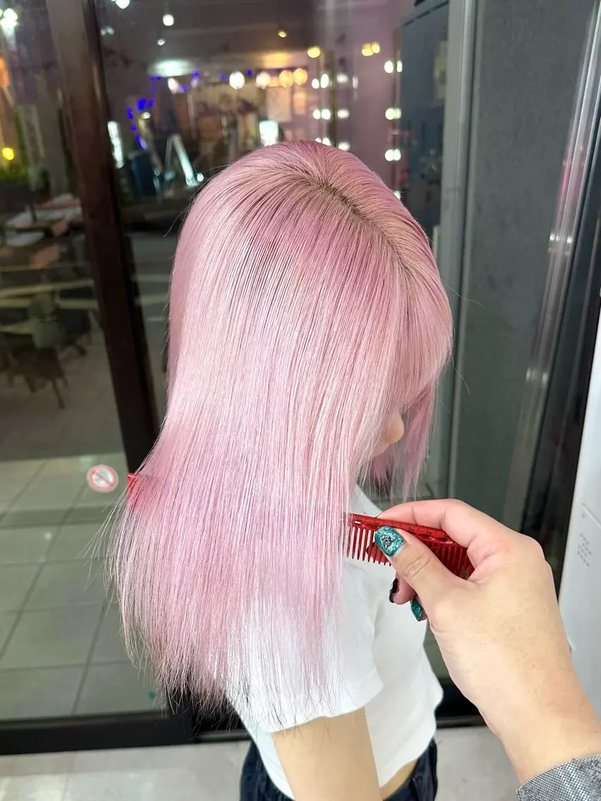ミディアム 町田ブリーチデザイン 🌈MANATOのヘアスタイル
