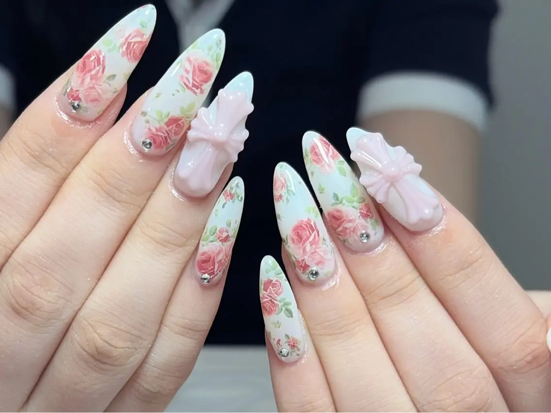 ネイル ハンドネイル Yuna NAILSのネイルデザイン