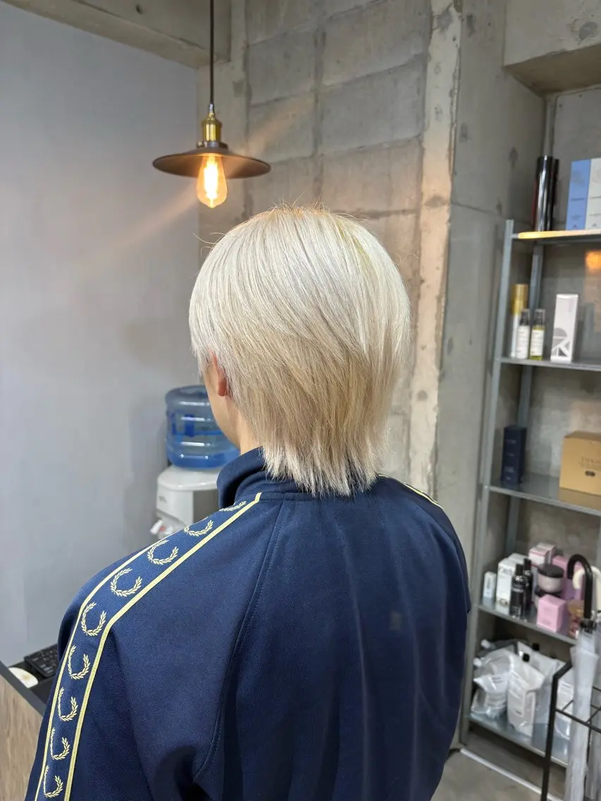 カラー メンズ ヘアカラー noa 寒色系カラーブリーチのヘアスタイル
