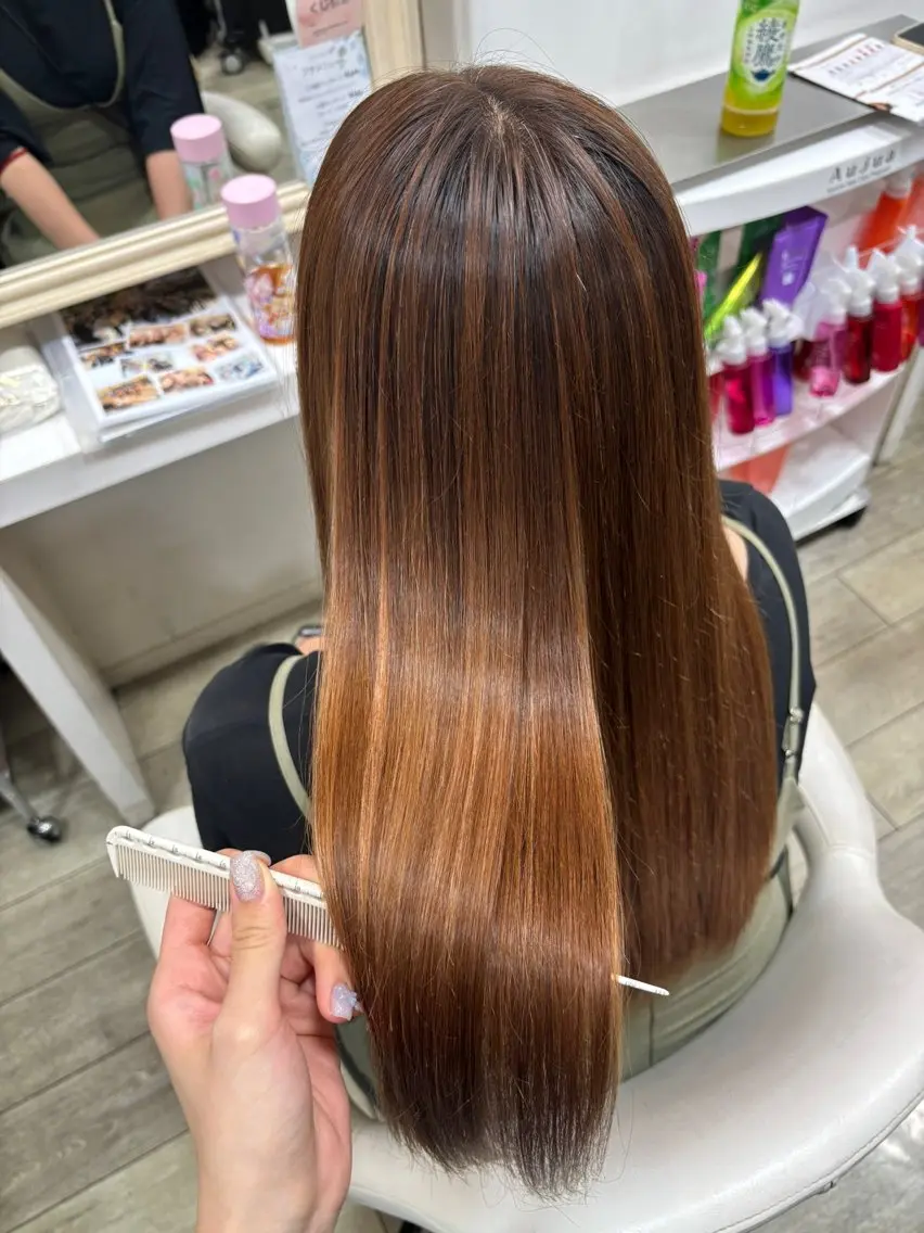 ロング 縮毛矯正 くびれカット🎀 clesc'宮島梨央のヘアスタイル
