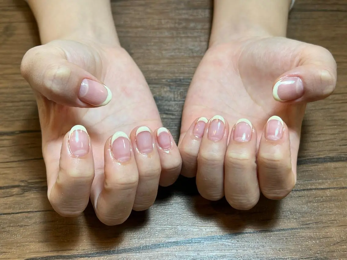 ネイル フレンチネイル ハンドネイル HENRIETTA NAILSALONのネイルデザイン