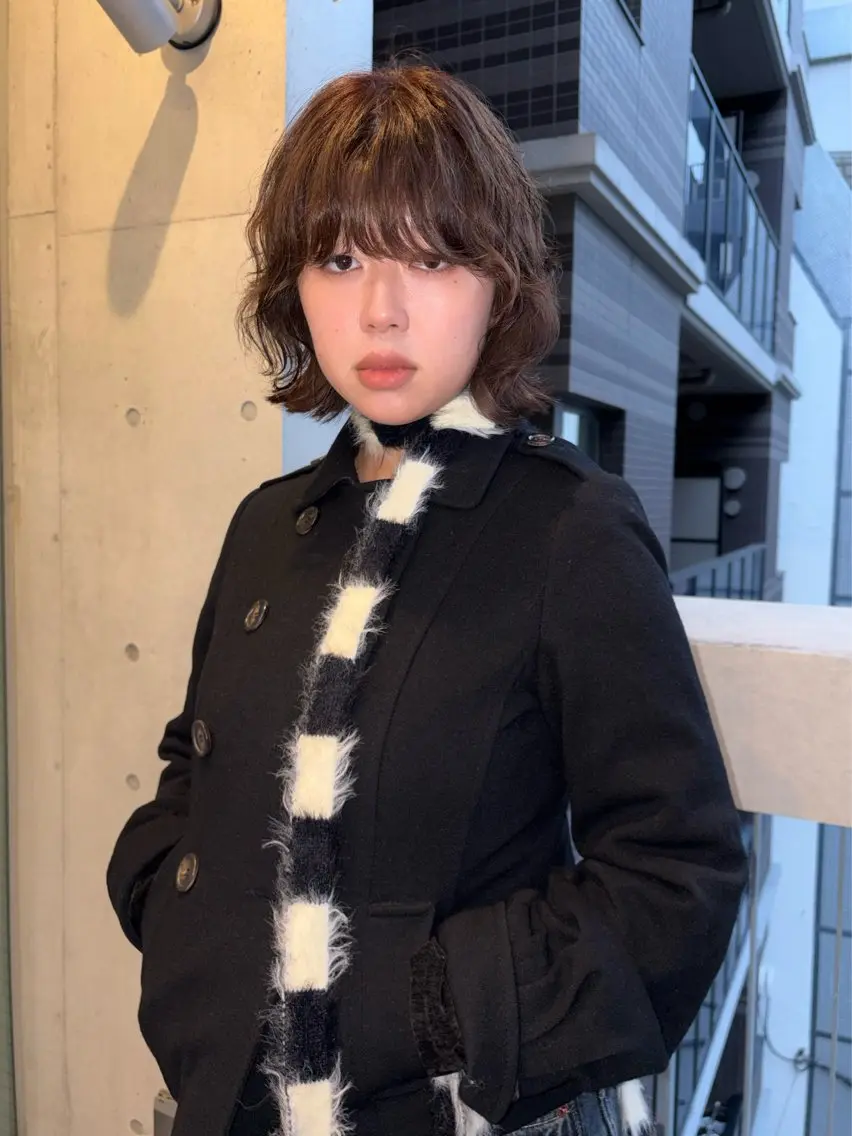 ミディアム 薄暮 マツイ　レンのヘアスタイル