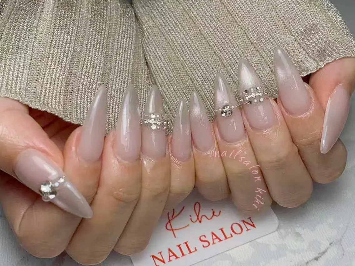 ネイル ハンドネイル ユリ🎀長さだし/ パラジェル/持ち込みのネイルデザイン