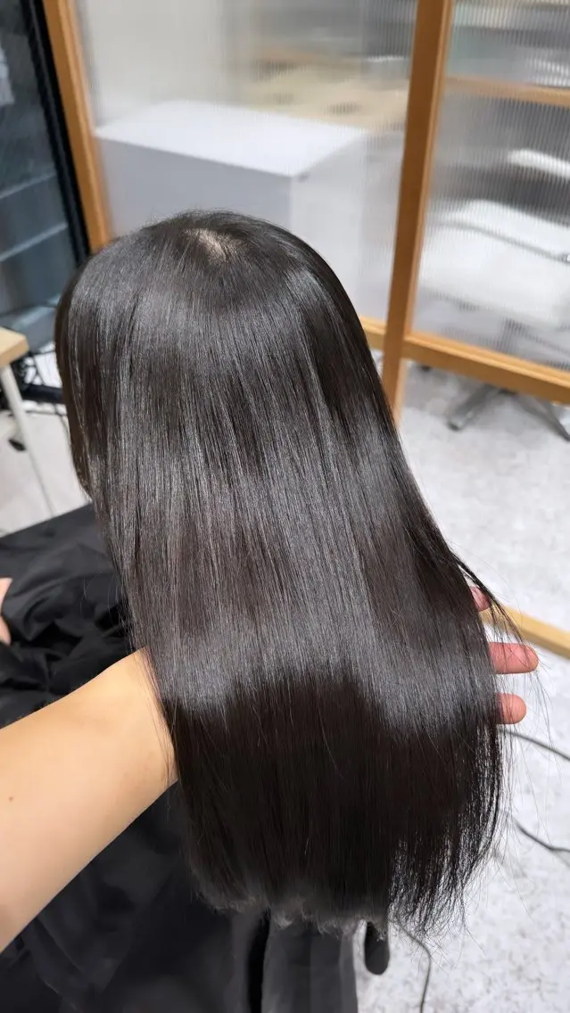 セミロング 髪質改善 縮毛矯正 トリートメント 美髪矯正/髪質改善 /氏原のヘアスタイル