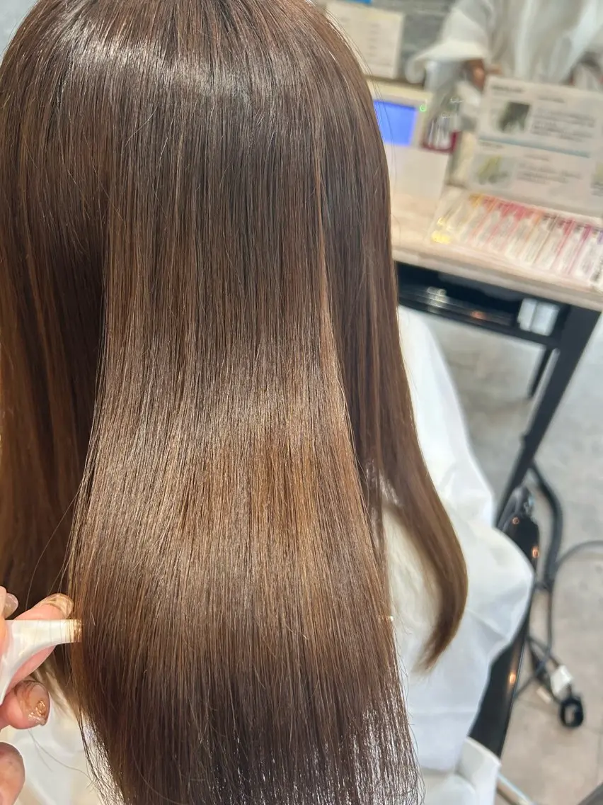 ロング 布施 麻菜のヘアスタイル