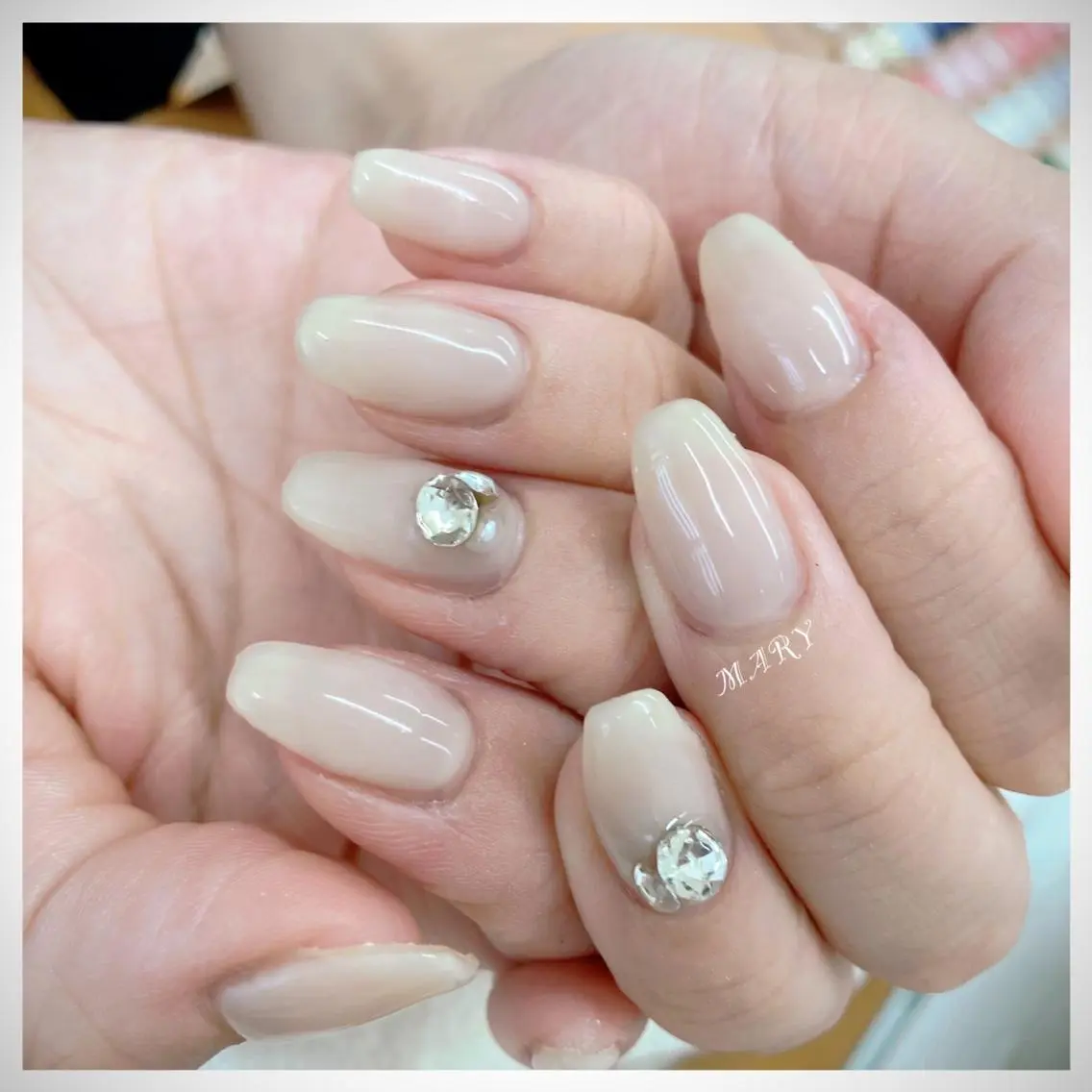 ネイル ニュアンスネイル オフィスネイル ワンカラーネイル シンプルネイル スクエアネイル ハンドネイル Mary nail .narumiのネイルデザイン