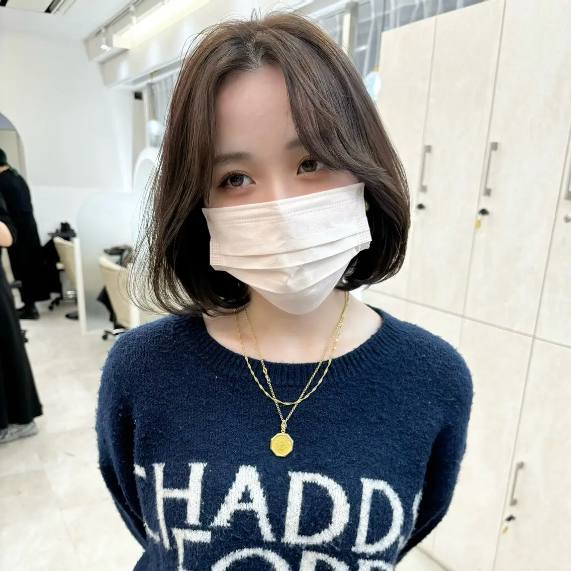 ショート アッシュ ボブ 韓国風ヘア 顔まわり／髪質改 善／白髪ぼかし／中山のヘアスタイル