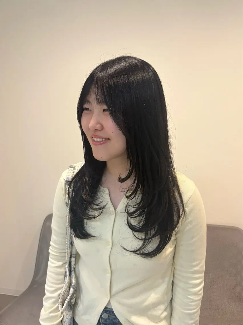 セミロング カット ヘアカラー トリートメント Takane .のヘアスタイル