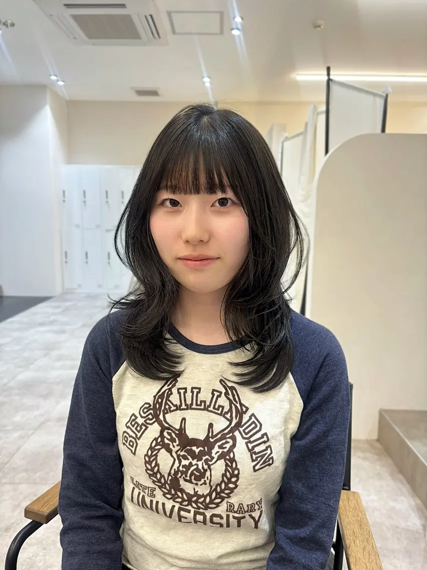 セミロング レイヤーカット カット トリートメント fuyuna レイヤーカット🖤のヘアスタイル