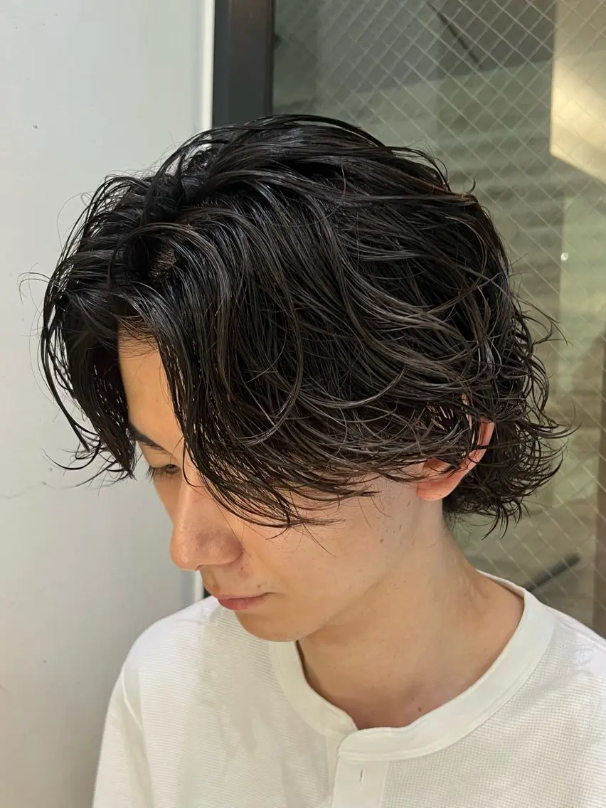 ミディアム パーマ メンズ カット パーマ トリートメント 🇺🇸サーフカール 🇺🇸ケンシロウのヘアスタイル