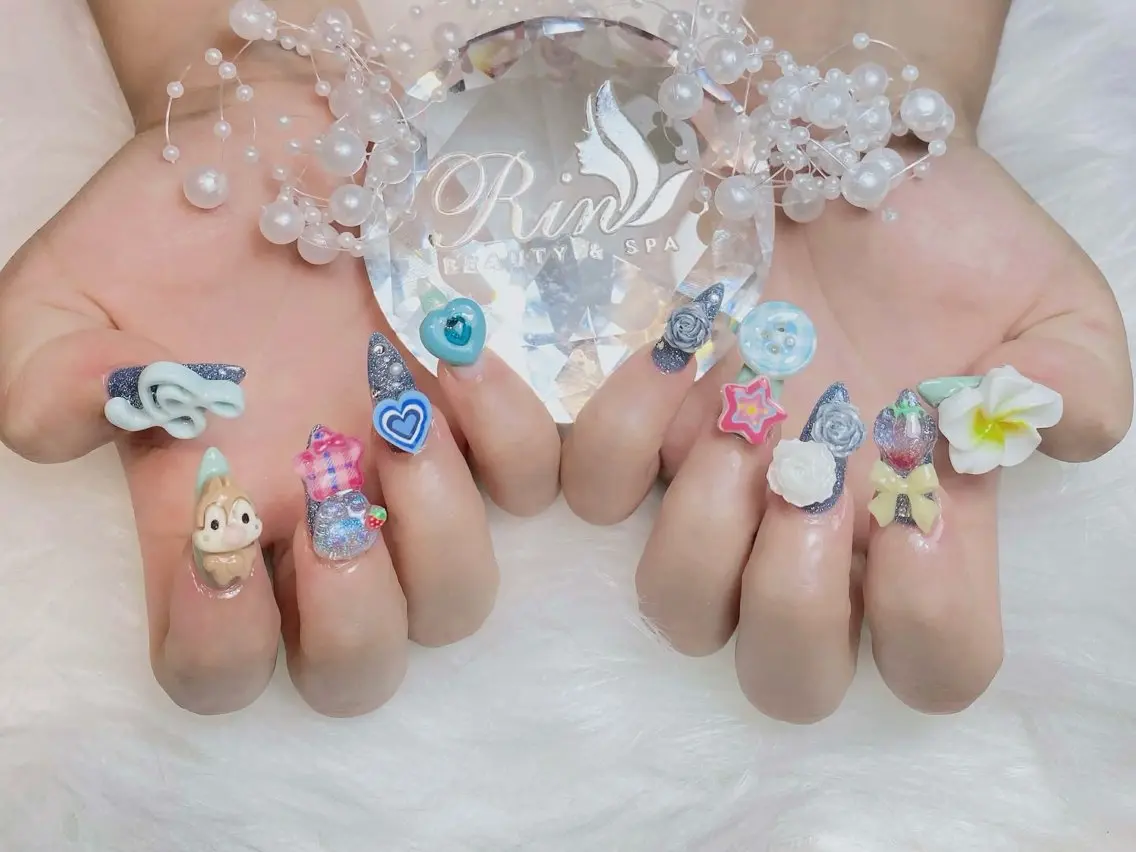 ネイル オーロラネイル ブルー フットネイル ジェルネイル 氷ネイル・うるうるネイル ハンドネイル Rin Nail 新大久保店のネイルデザイン