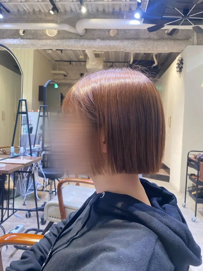 ショート ボブ 荻原 心愛のヘアスタイル