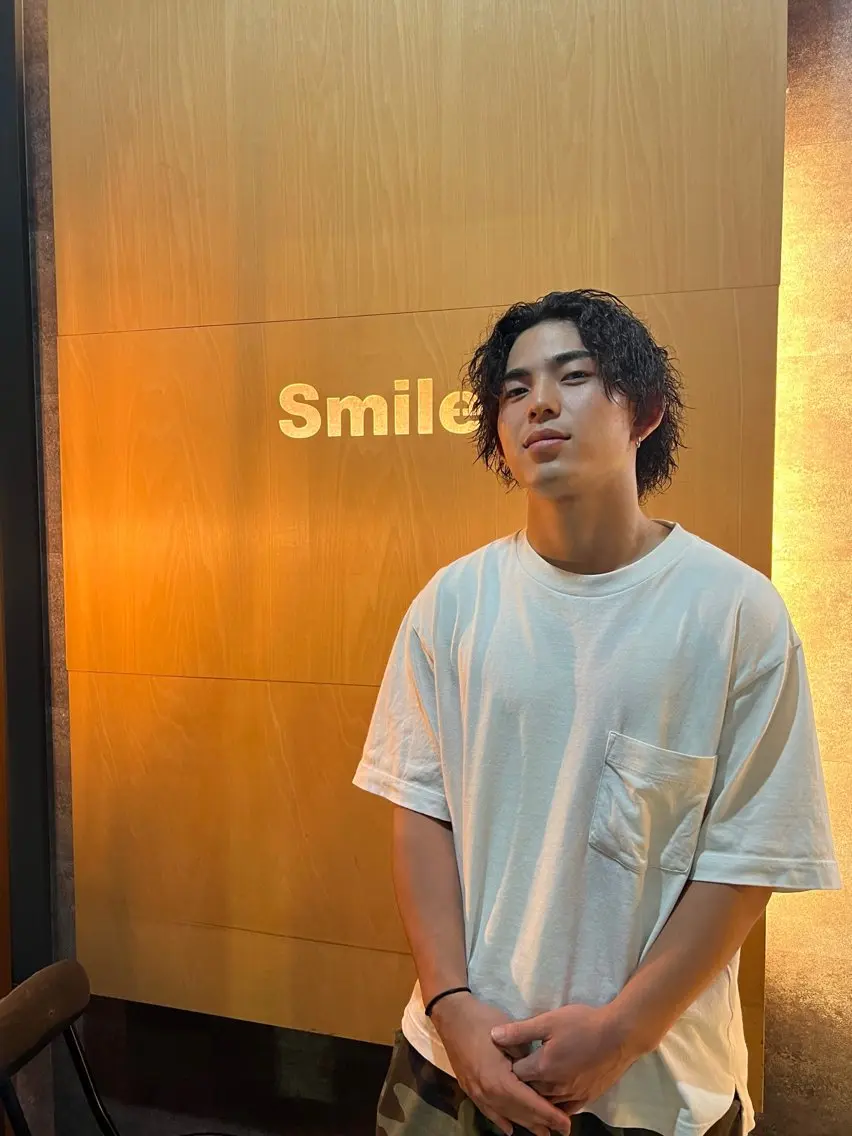 ミディアム パーマ メンズ ミディアムパーマ メンズパーマ メンズツイストパーマ ツイストパーマ 榎本 和真のヘアスタイル