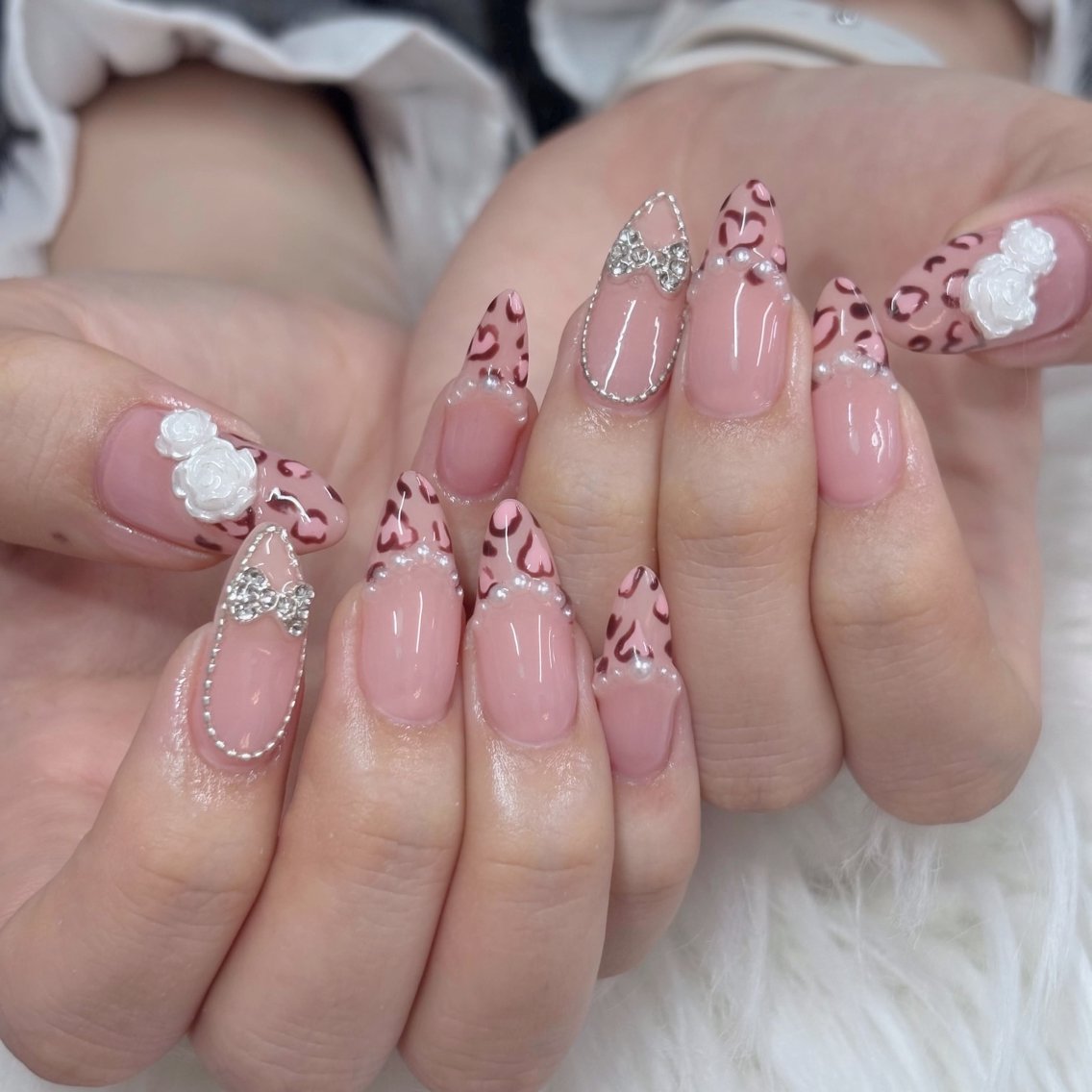 ネイル ハンドネイル ハンドケア DuLi Blinkのネイルデザイン