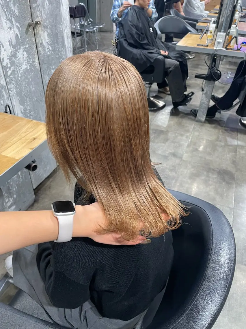 ミディアム カラー ヘアカラー ハイトーン 横浜💞ミオのヘアスタイル
