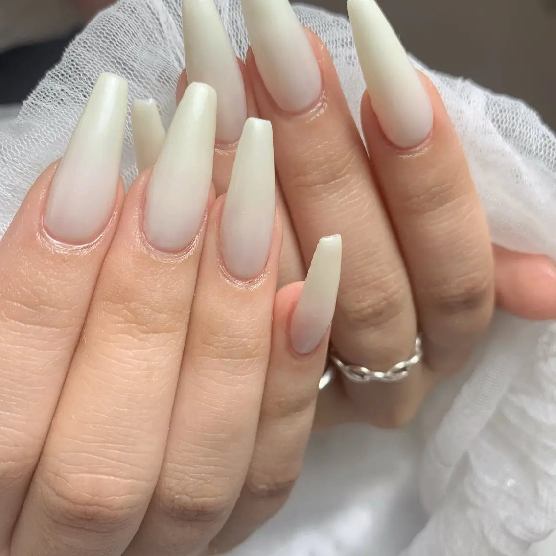 ネイル アートネイル フラッシュネイル フレンチネイル ガラスフレンチ グラデーション M2 BEAUTY アスカのネイルデザイン