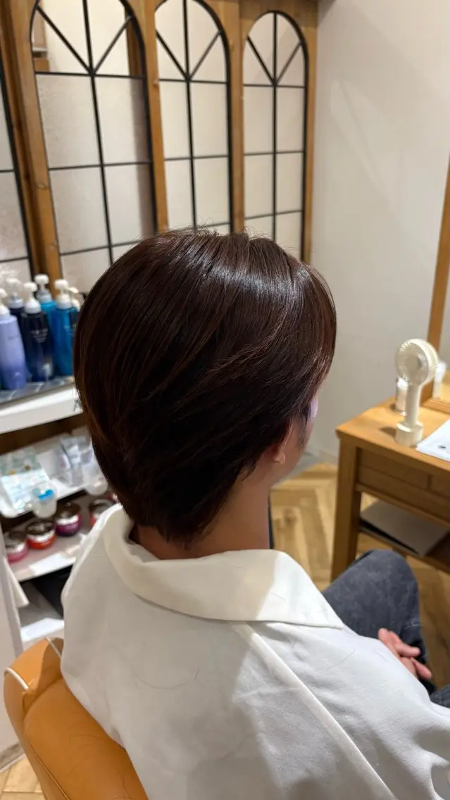 ショート カラー カット ヘアカラー トリートメント 似合わせ 顔周りYUUGAのヘアスタイル