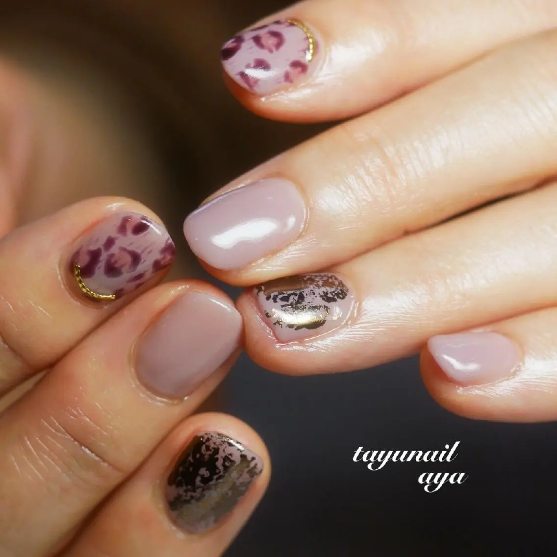 ネイル アニマル柄 ブルー ジェルネイル パラジェル ネイルサロン 【たゆnail】のネイルデザイン