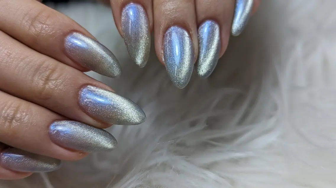 ネイル マグネットネイル ハンドネイル Nail SIRANGANAのネイルデザイン